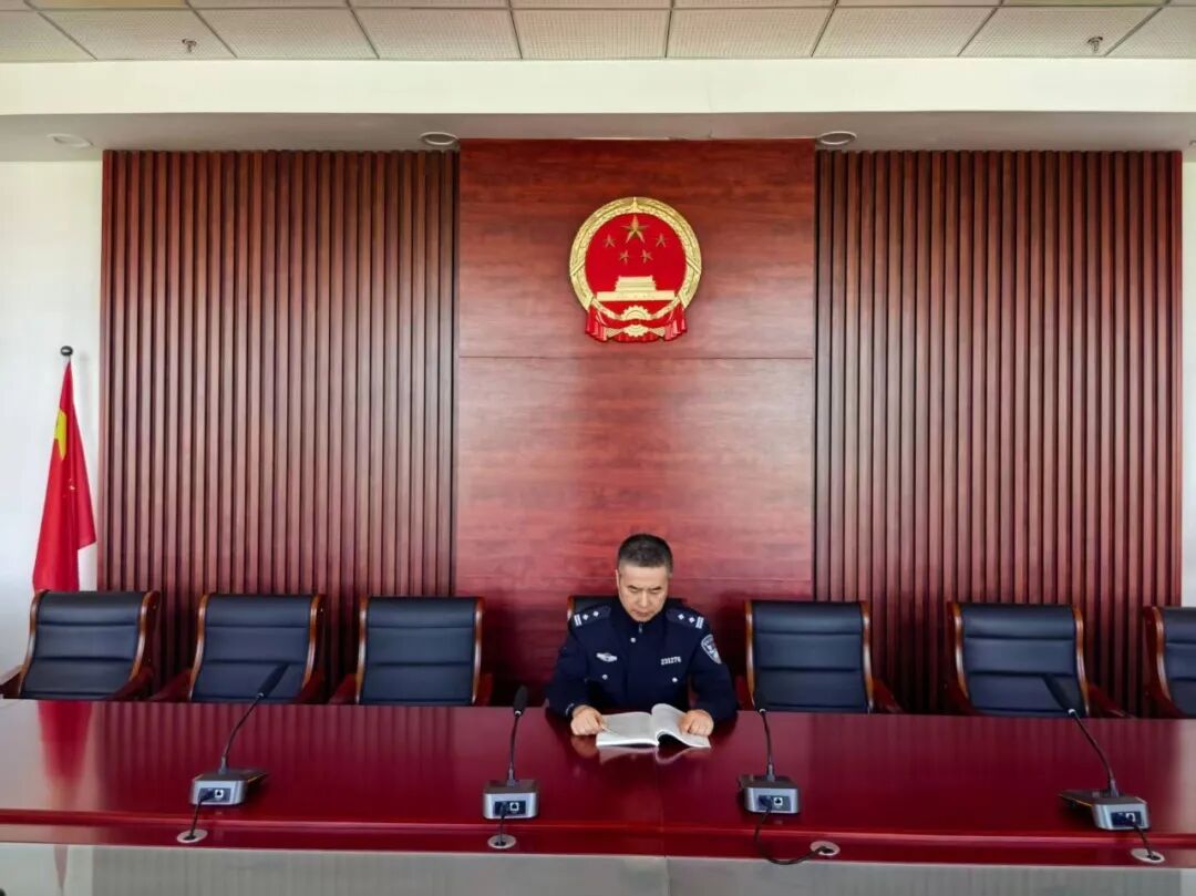 望奎法院司法警察大队扎实推进“执法规范学习年”活动
