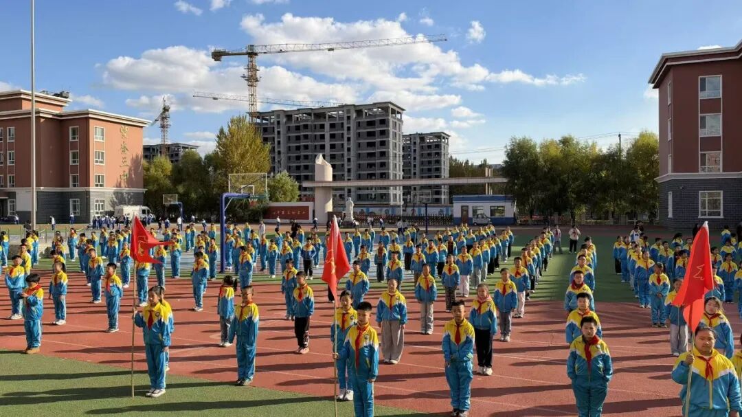十·一三”建队日｜望奎县第二小学开展新队员入队仪式